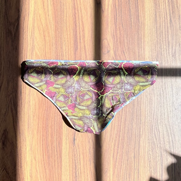 Double Layer Bikini Bottom - Picture 4 of 6